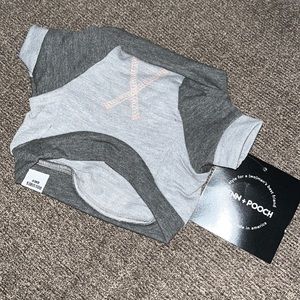 NWT! Penn+Pooch The Kellan Gray + Rose Stitch Dog shirt